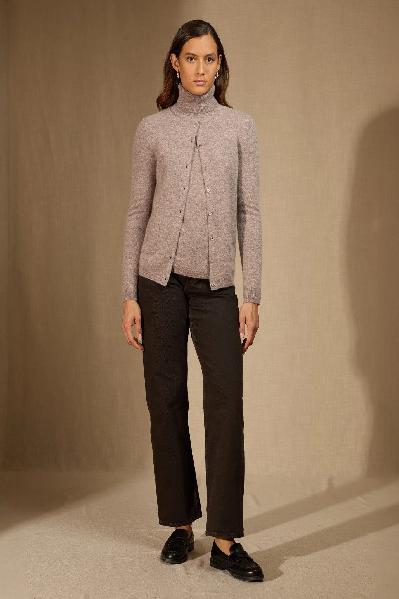 AMY cardigan col rond caribou chiné 100% cachemire – Image 6