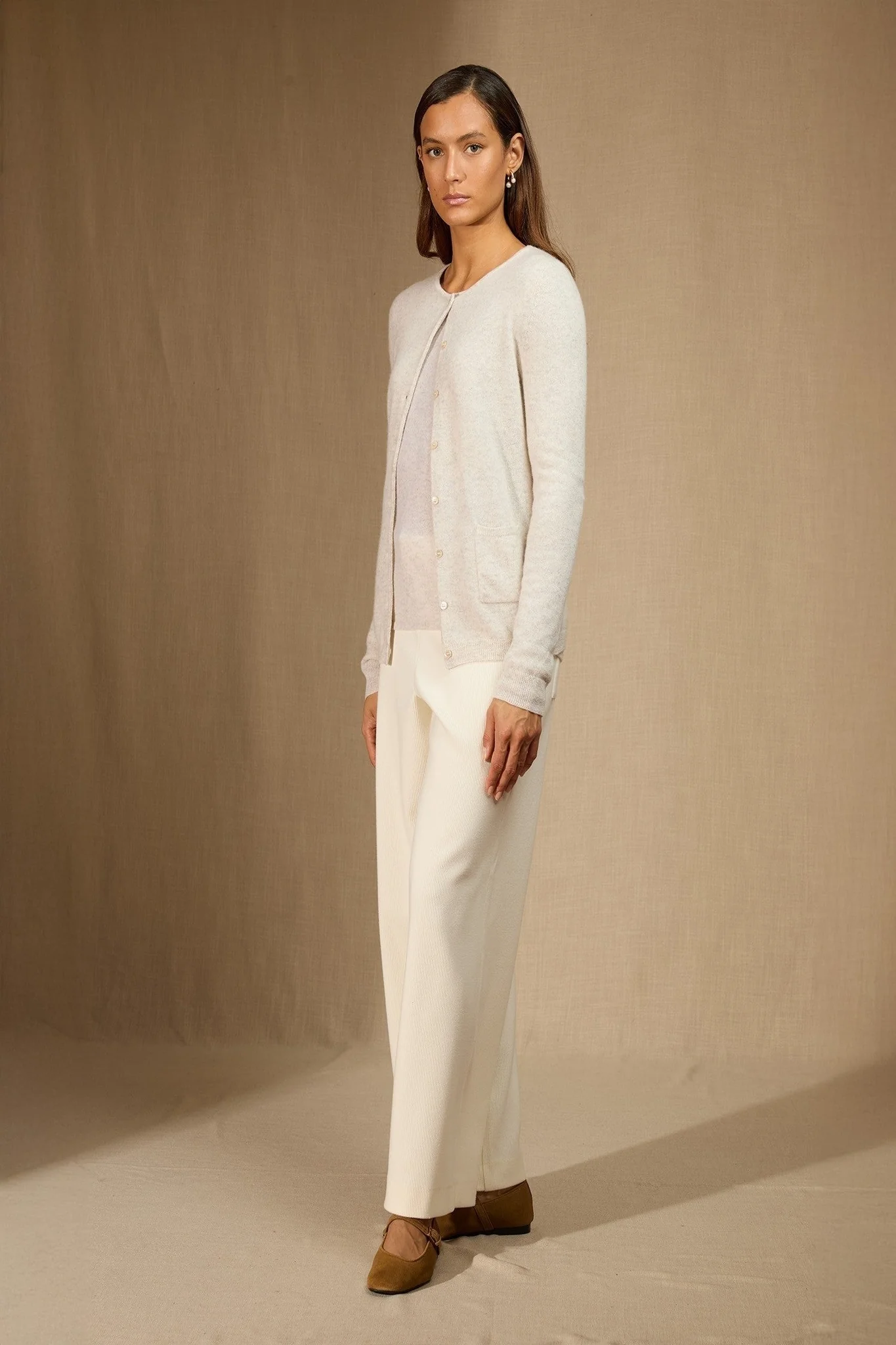 AMY cardigan col rond gris perle chiné 100% cachemire – Image 6